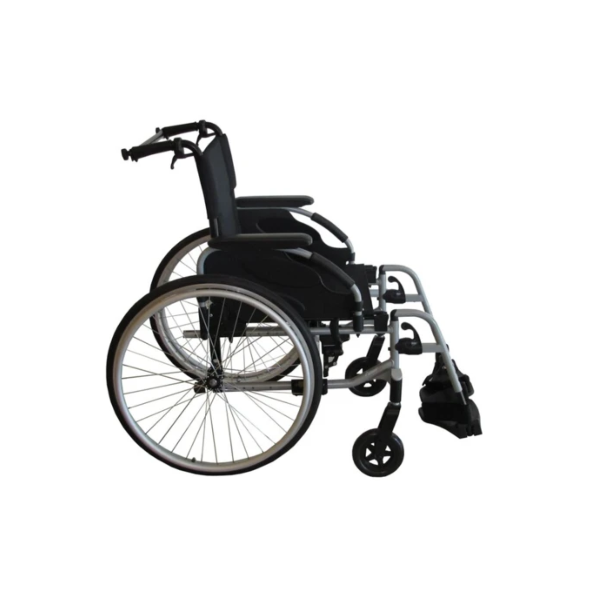 Delta Folding 3 Wheel Rollator - Invacare