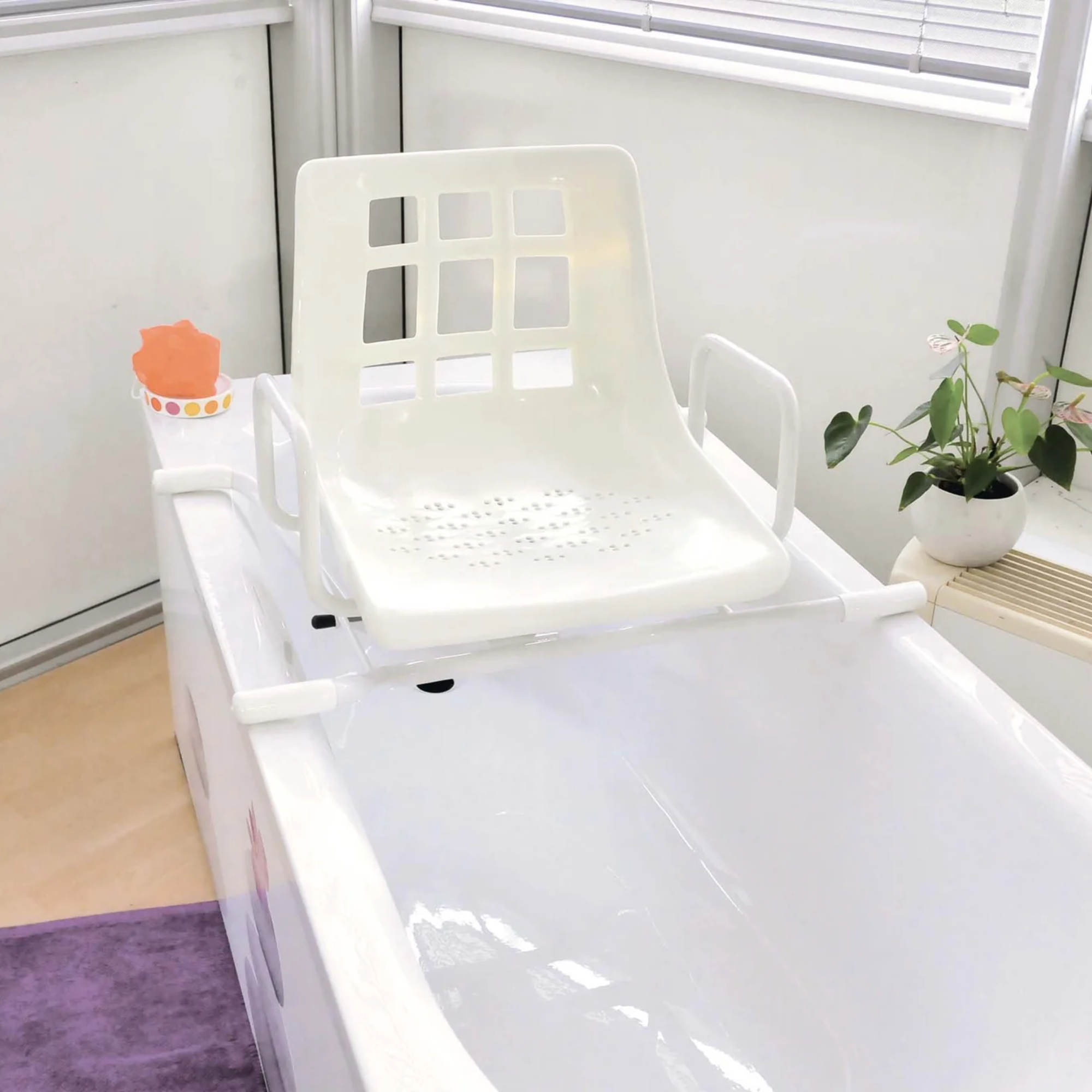 DAKARA Swivel Bath Seat - Drive